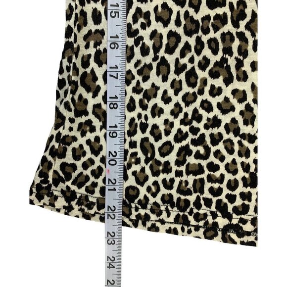Forever 21 Women's Lightweight Cheetah Print Top - Picture 5 of 7